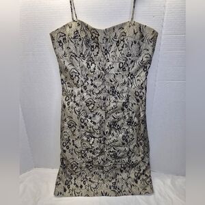 Morgan & Co Sleeveless  Sheath Cocktail Mini Dark Floral Dress Metalic Acent 1-2